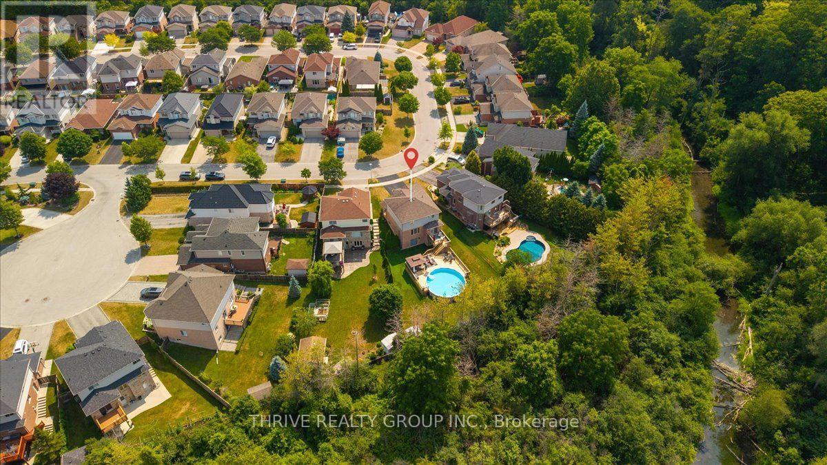 1571 BLACKMAPLE CRESCENT - 48