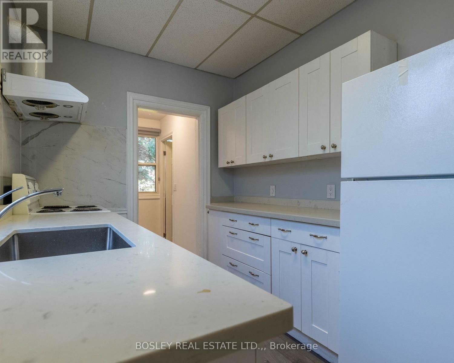 4466 FOURTH AVENUE - 13