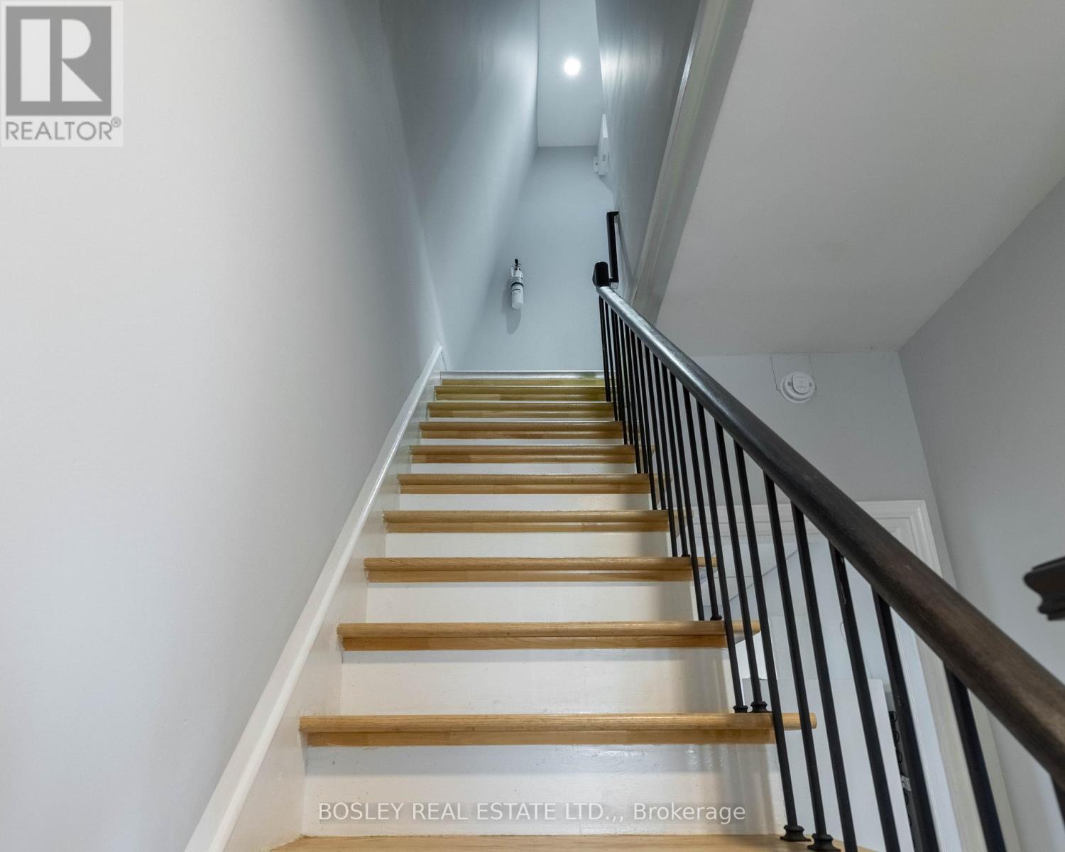 4466 FOURTH AVENUE - 17