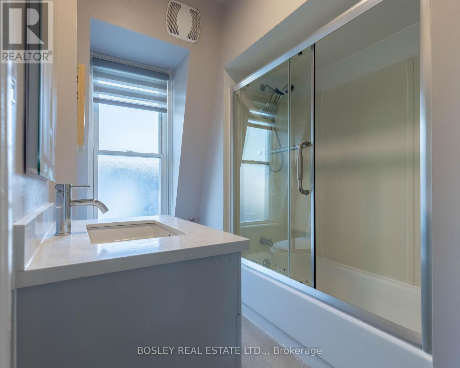 4466 FOURTH AVENUE - 23