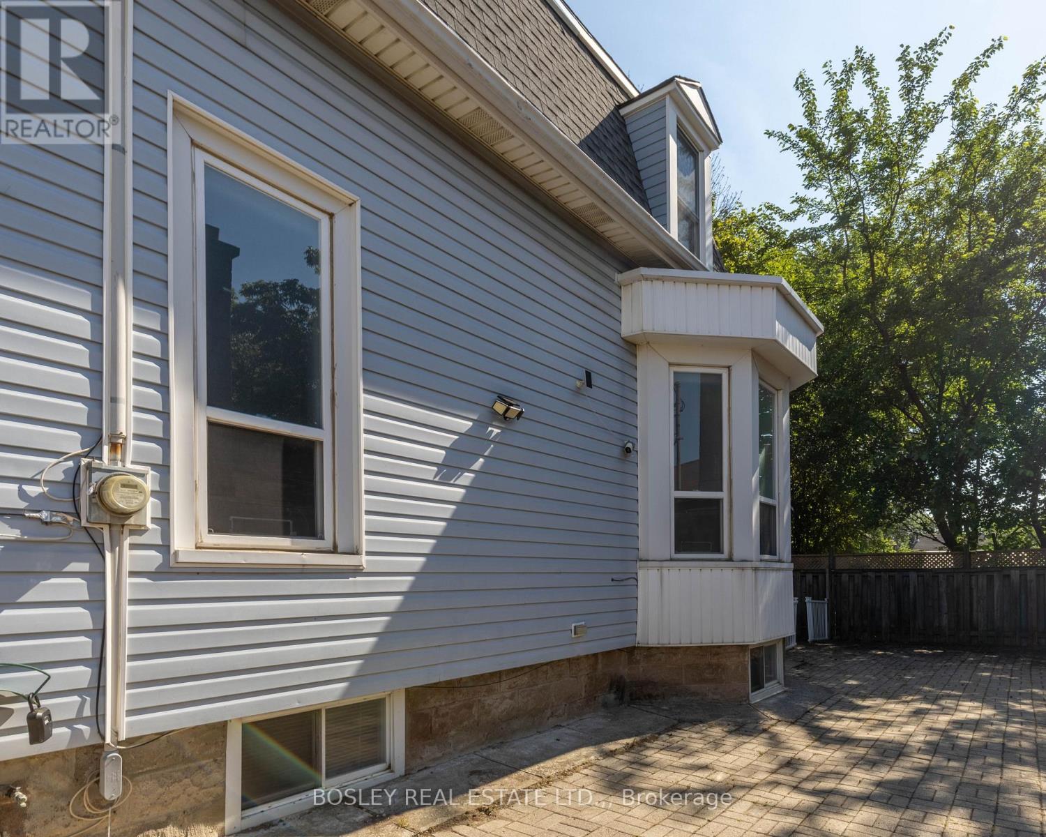 4466 FOURTH AVENUE - 4