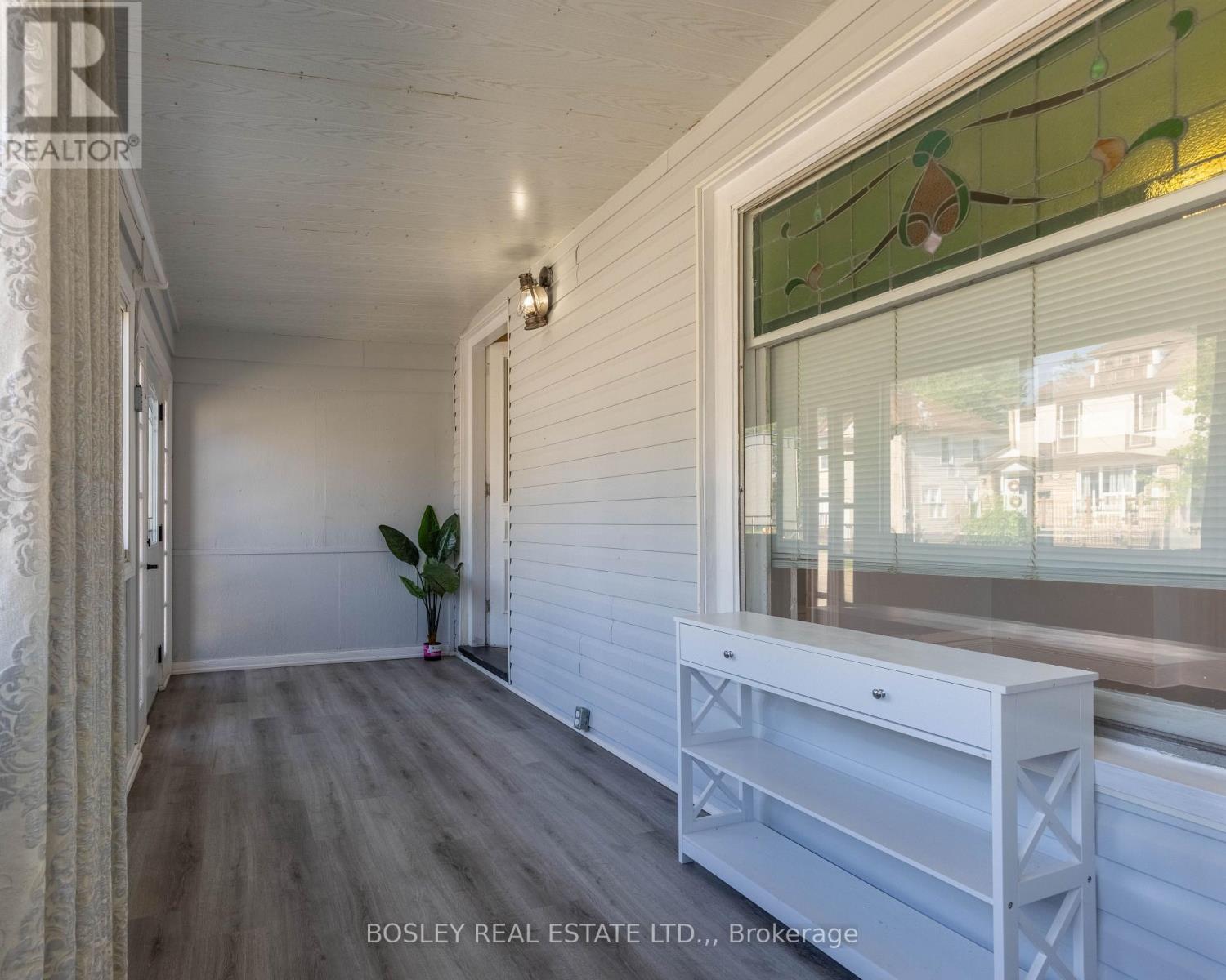 4466 FOURTH AVENUE - 7