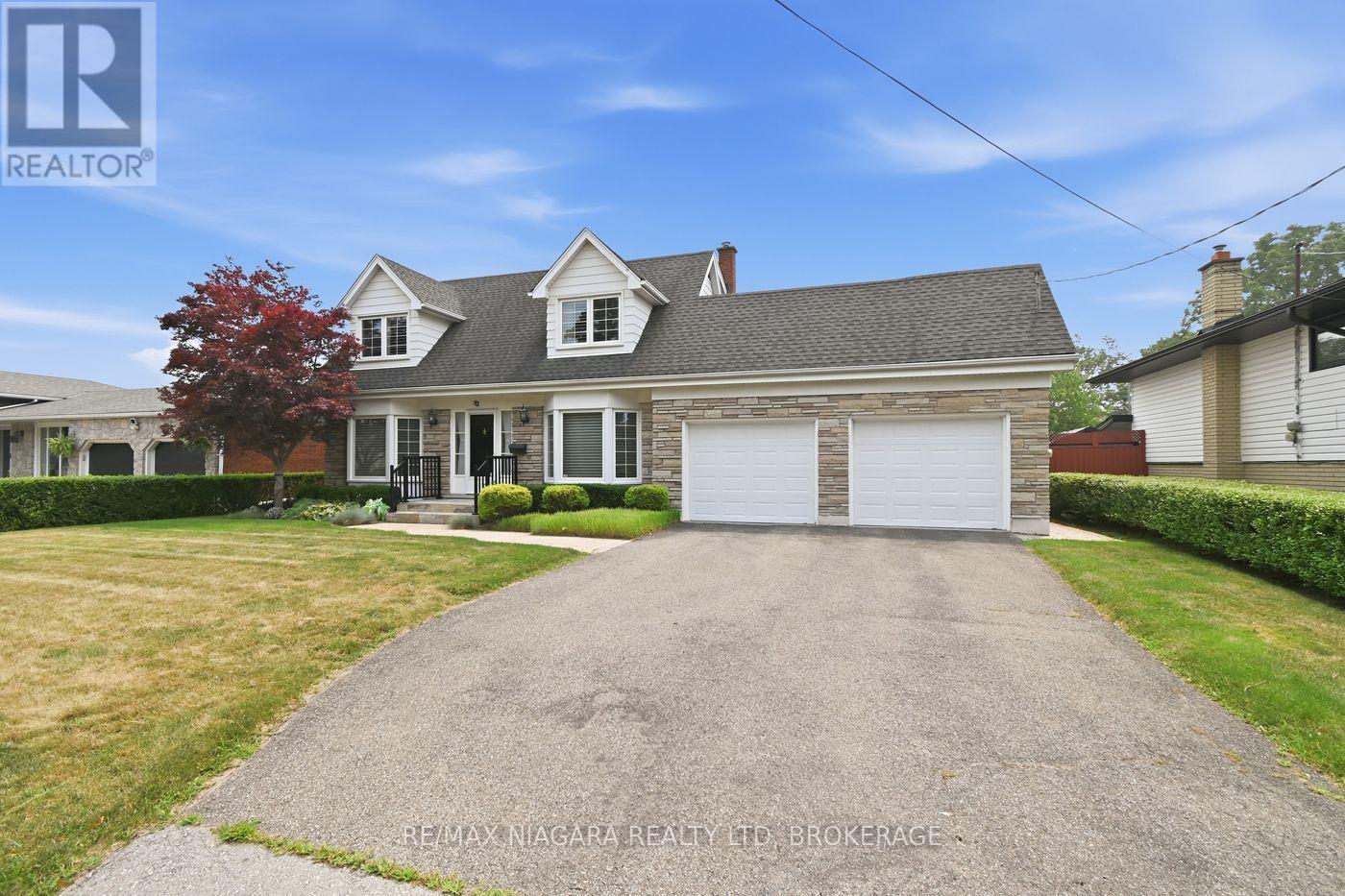 82 LAKESHORE ROAD - 1