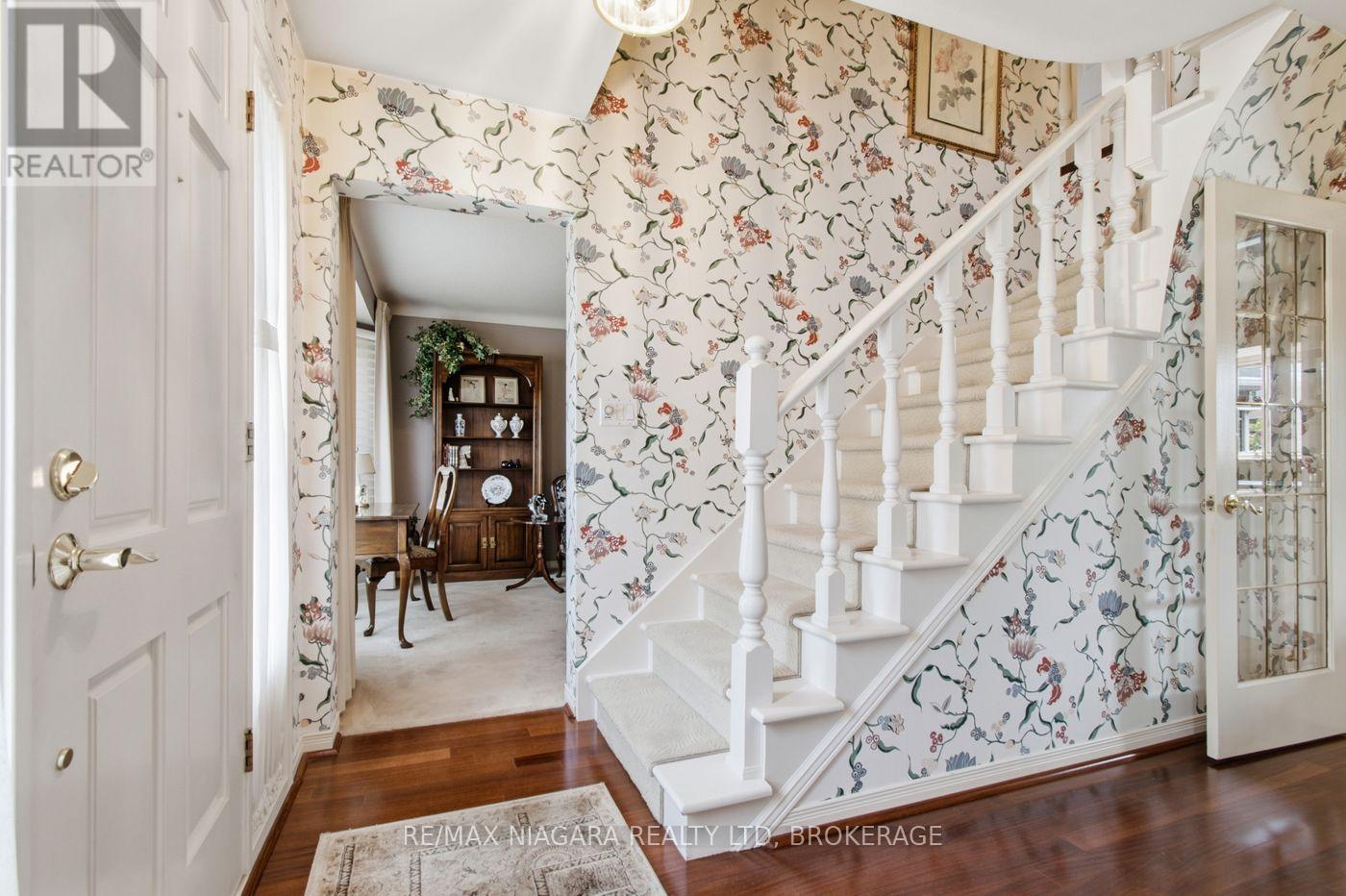 82 LAKESHORE ROAD - 2