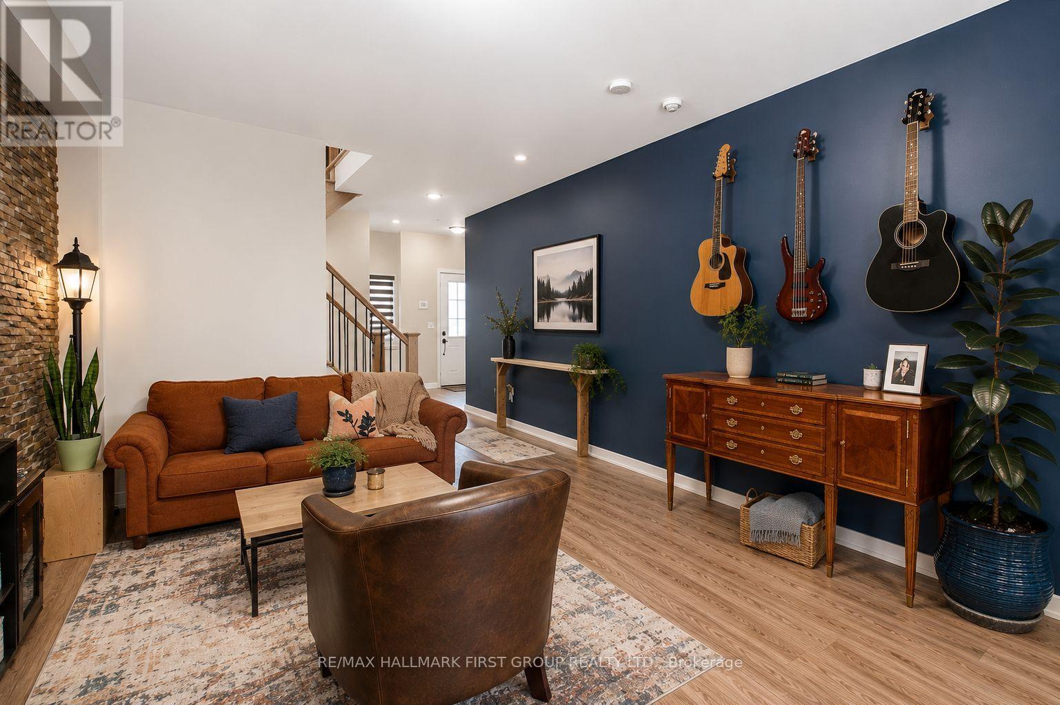 142 VANIER STREET - 4