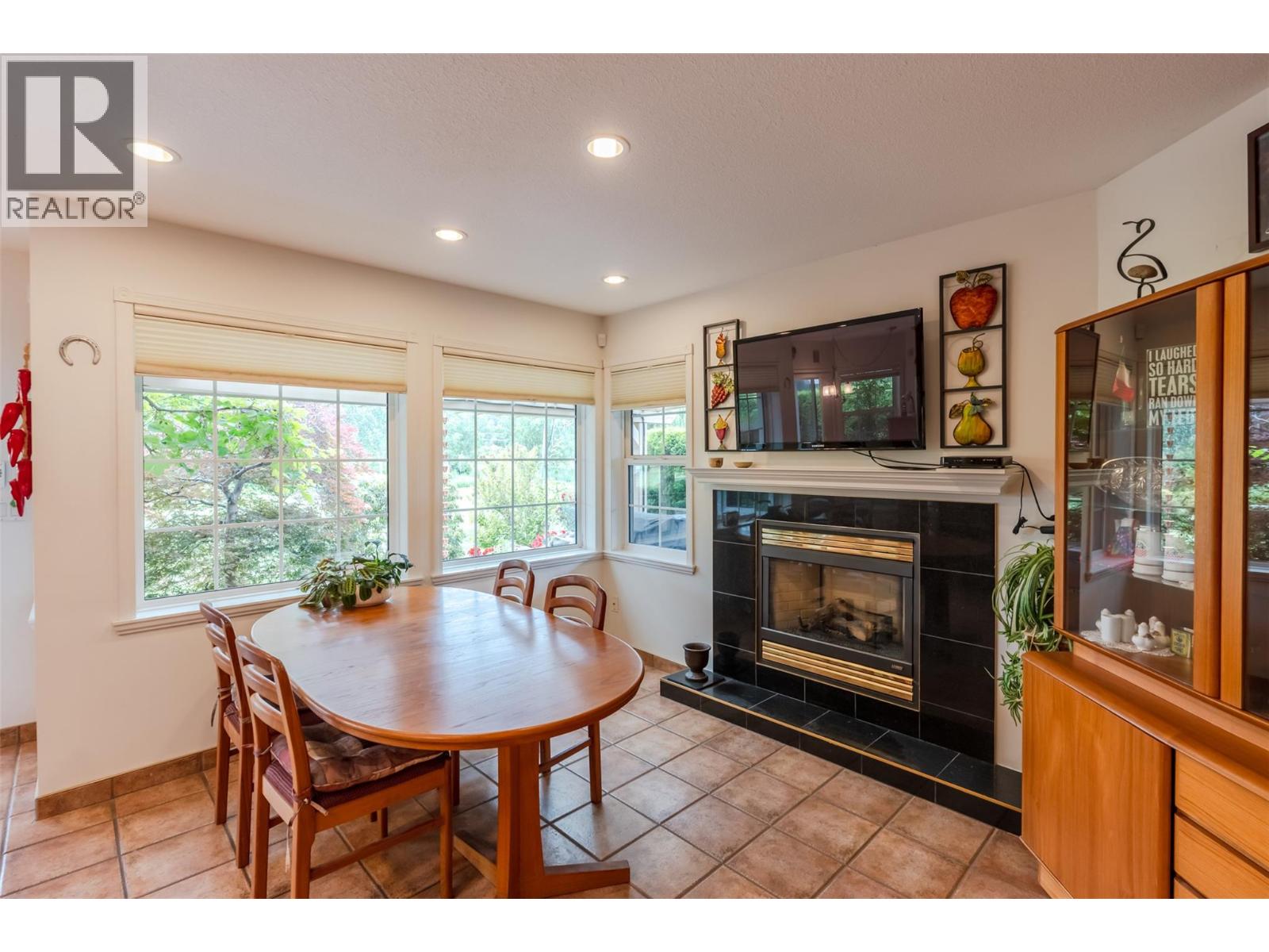 #110 801 Comox Street - 11