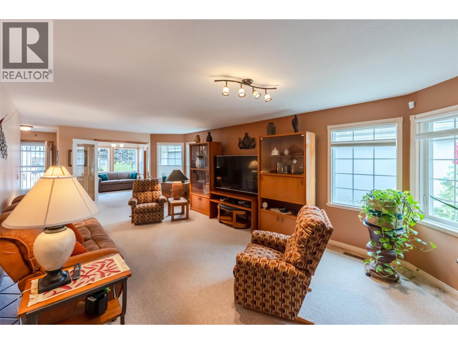 #110 801 Comox Street - 13