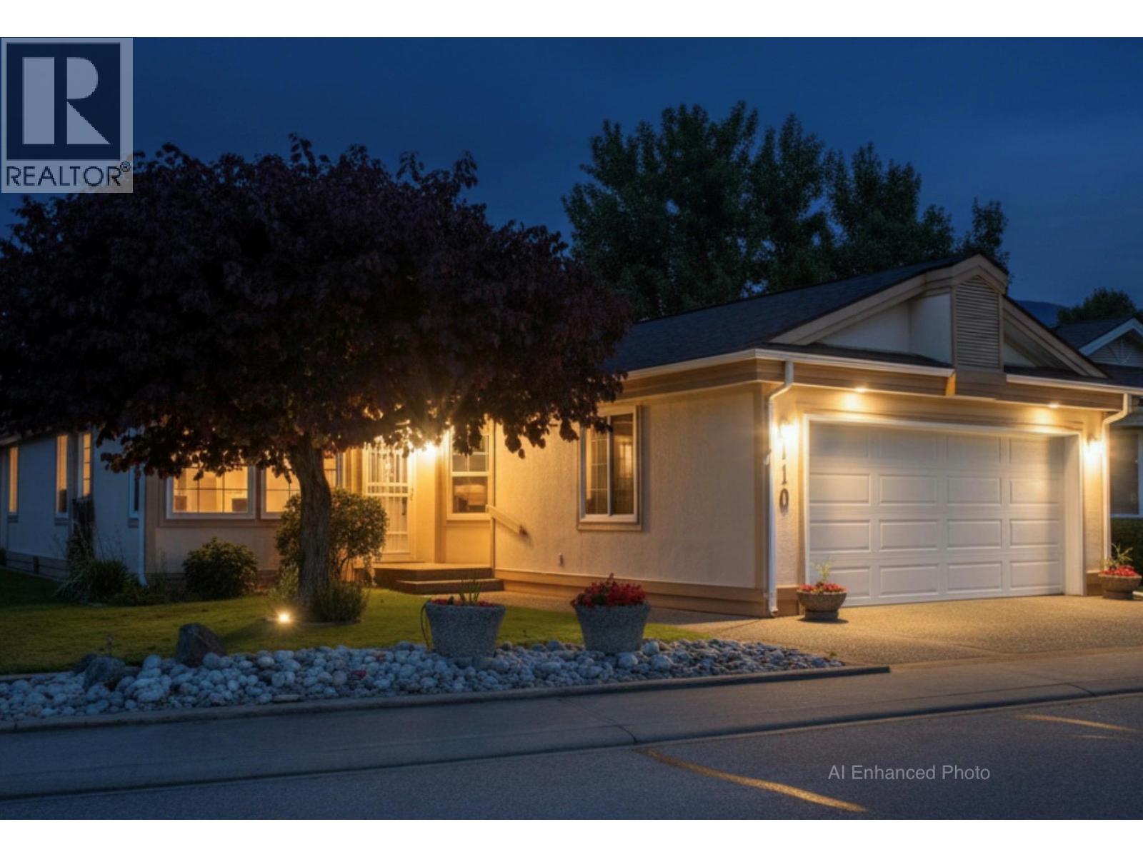 #110 801 Comox Street - 1