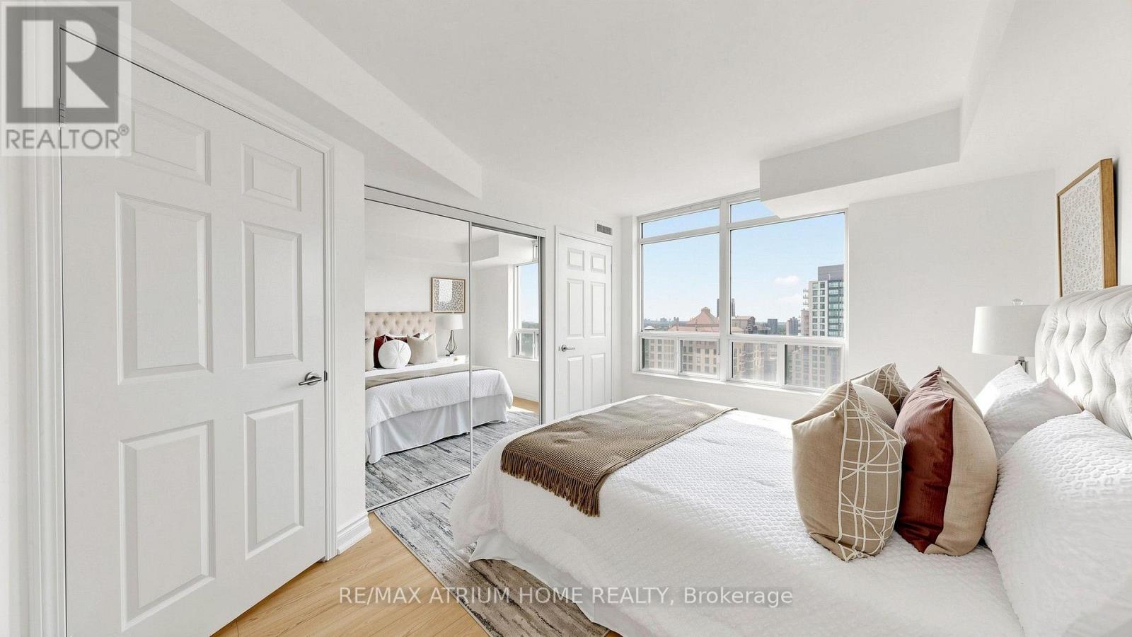#2207 33 EMPRESS AVENUE - 32