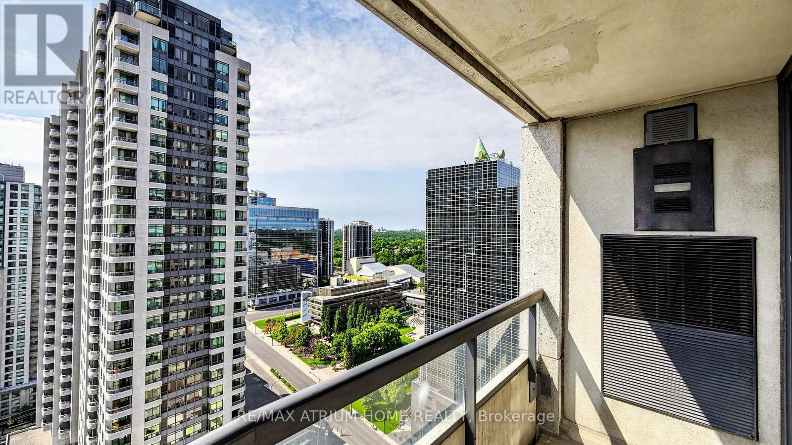 #2207 33 EMPRESS AVENUE - 40