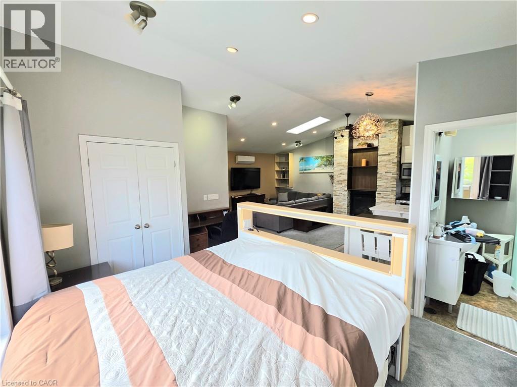 16 FOREST HILL Road - 27