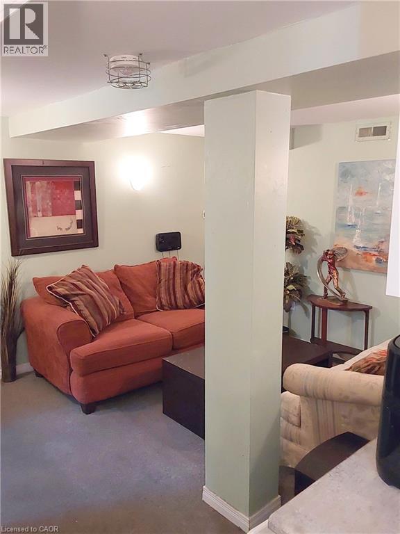 16 FOREST HILL Road - 44