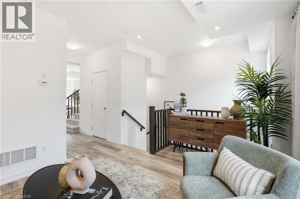 173 BURKE Street - 5