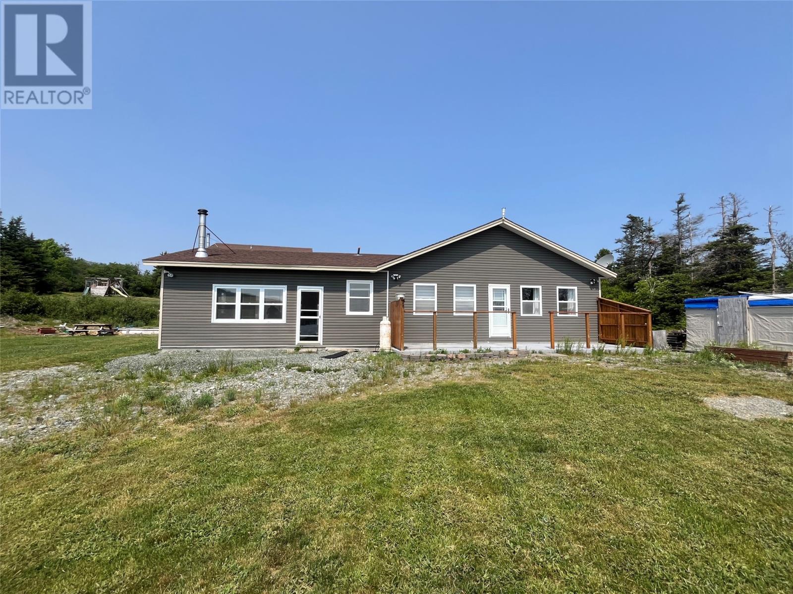15 Horsechops Road - 15