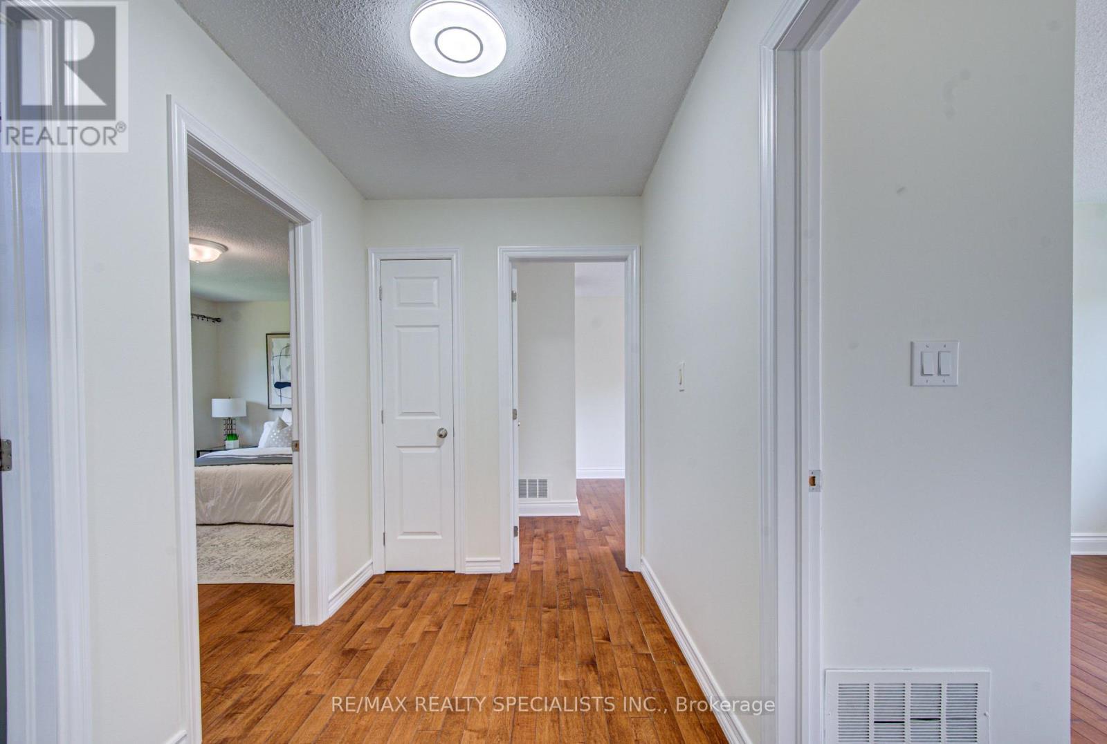 2485 COUNCIL RING ROAD - 16