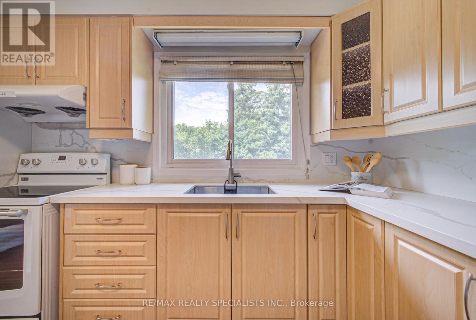 2485 COUNCIL RING ROAD - 15
