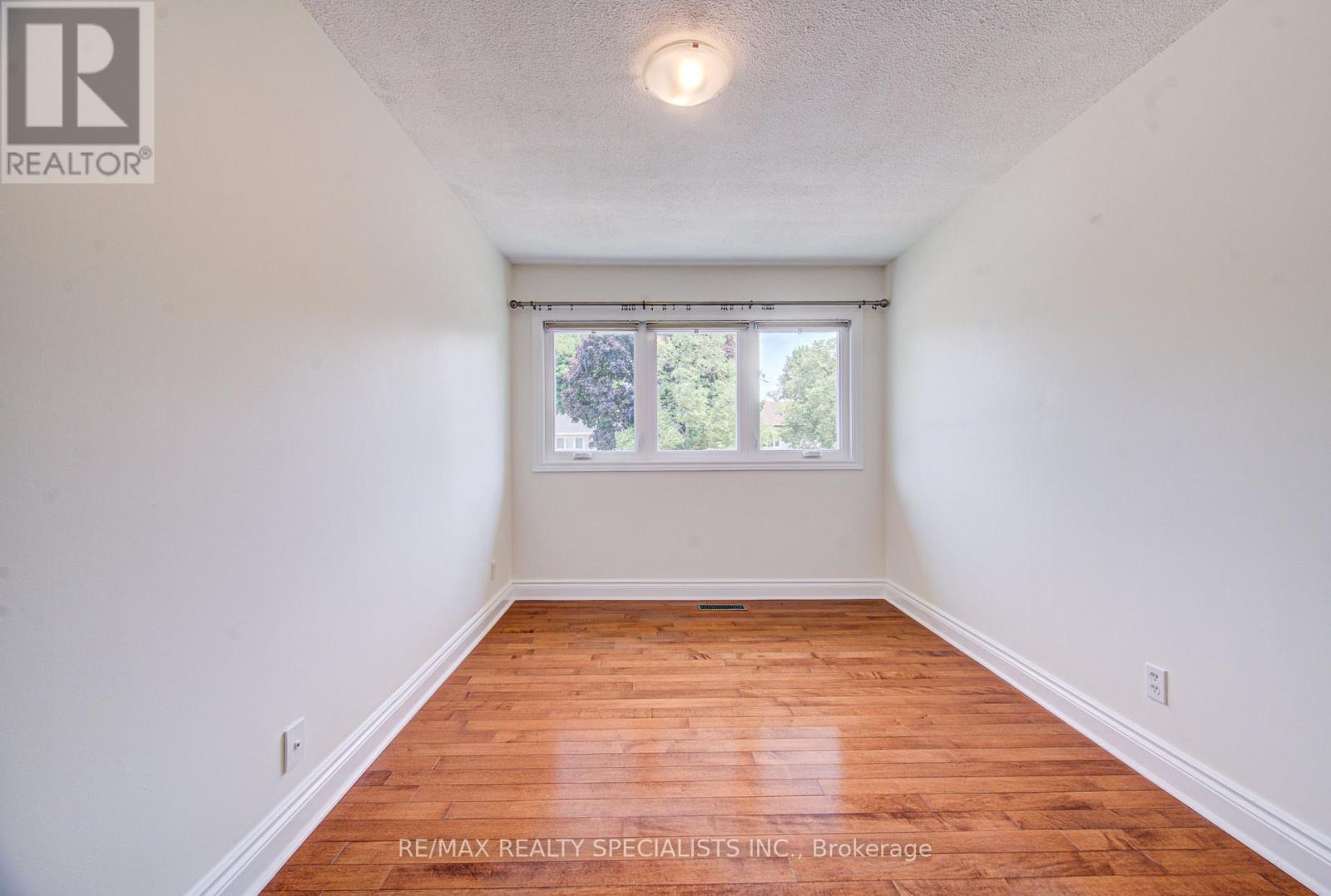 2485 COUNCIL RING ROAD - 23