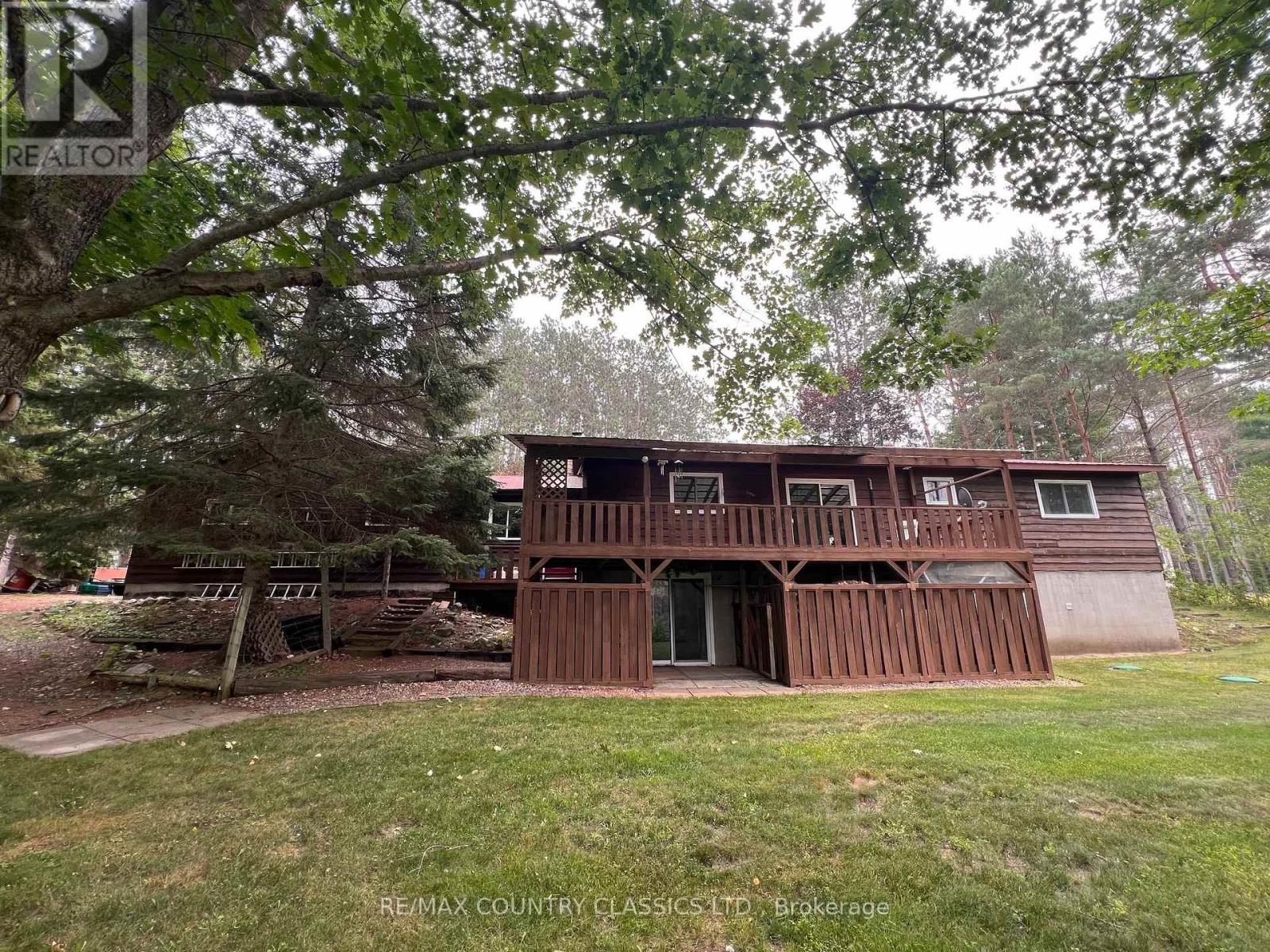 24 FIREHALL LANE - 10