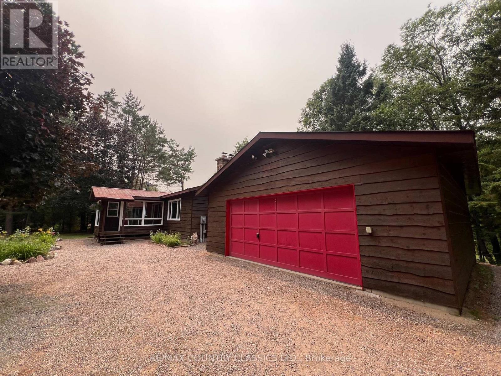 24 FIREHALL LANE - 22