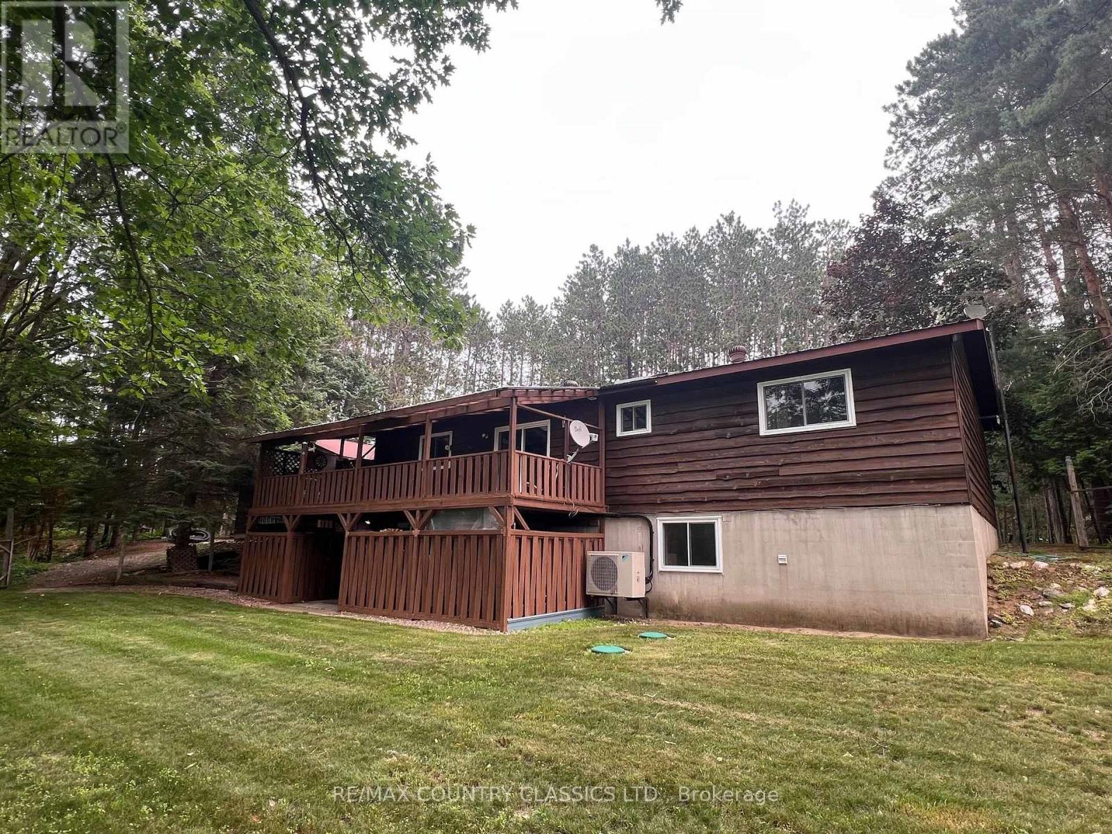 24 FIREHALL LANE - 9