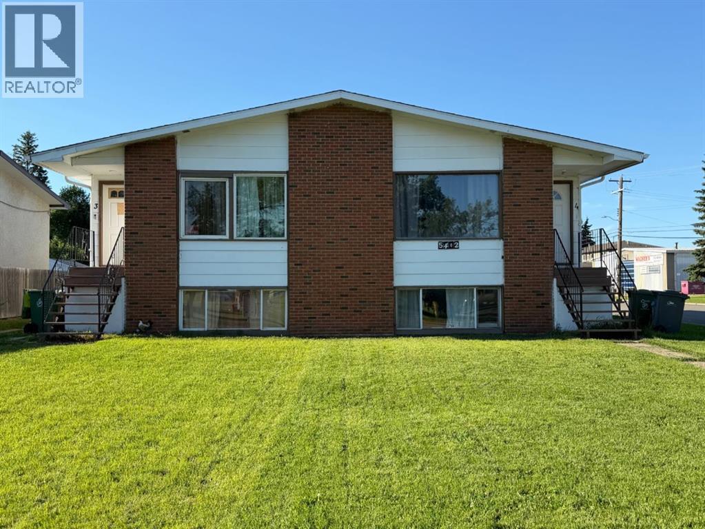 5402 54 Avenue - 1