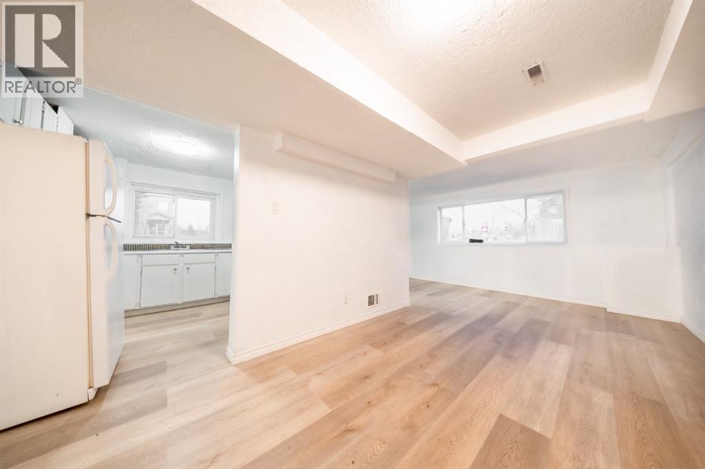 5402 54 Avenue - 11