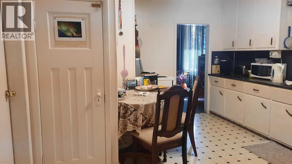 227 6 Street - 5
