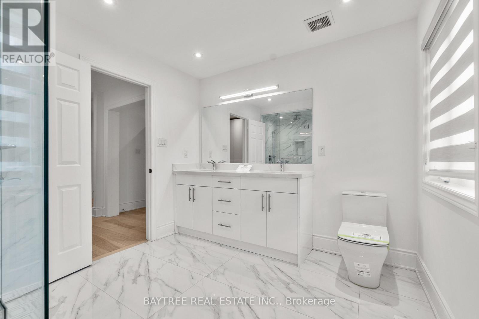 162 BATHURST GLEN DRIVE - 15