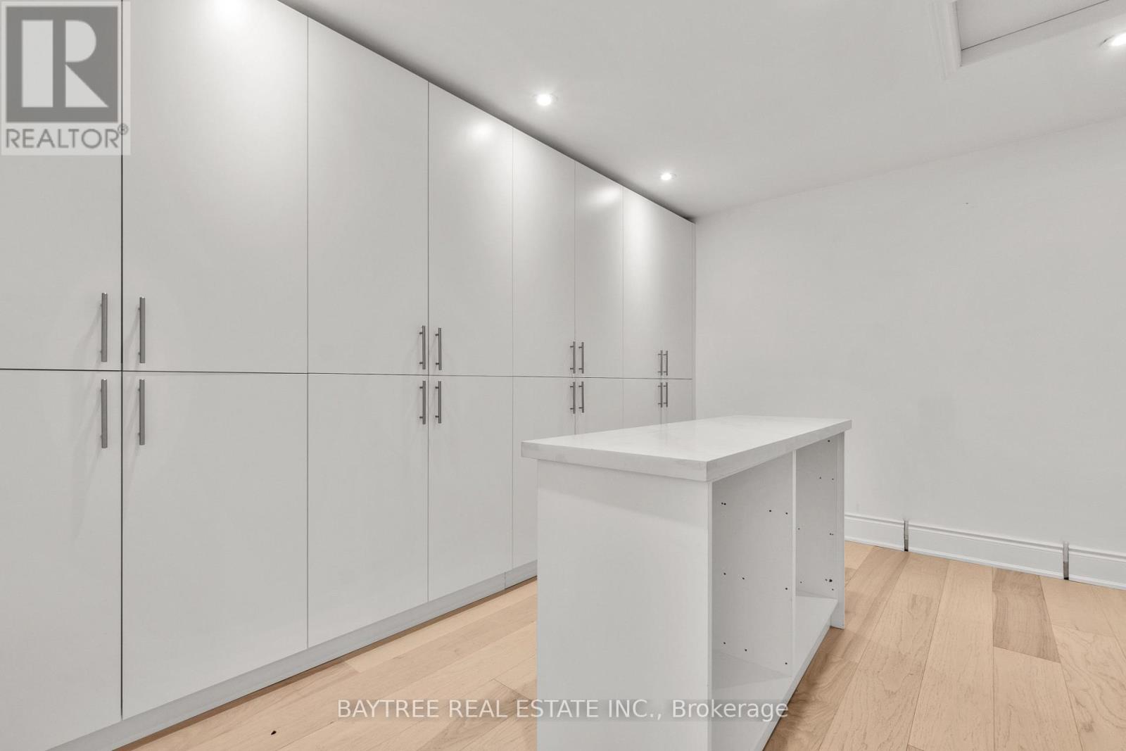 162 BATHURST GLEN DRIVE - 14