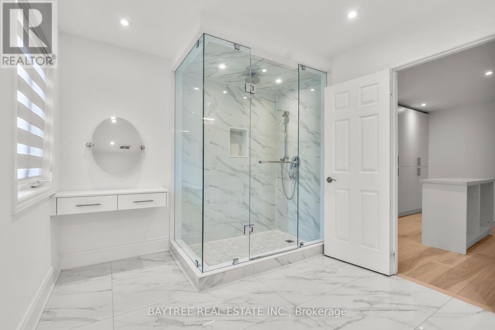 162 BATHURST GLEN DRIVE - 16