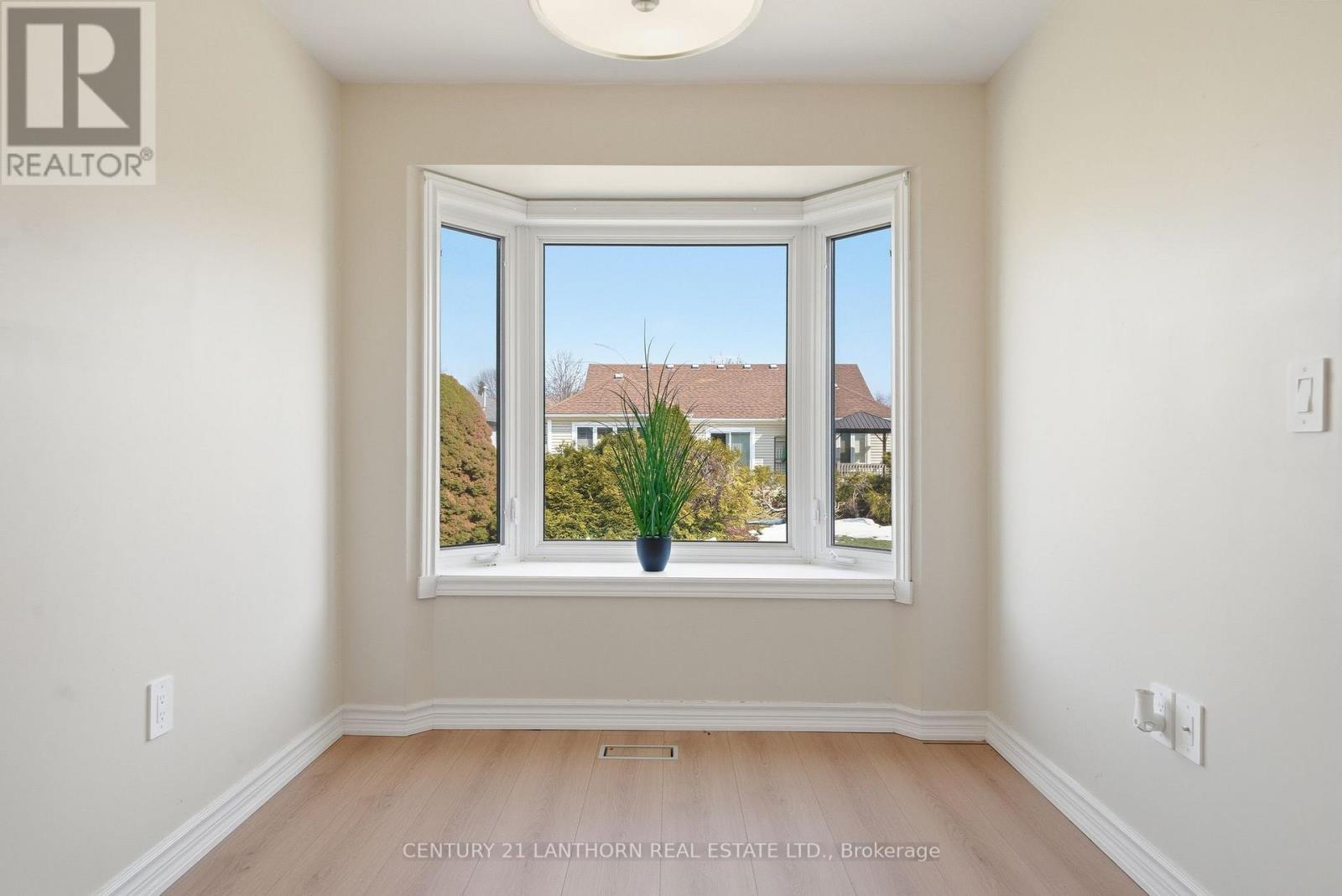 13 NESBITT DRIVE - 20