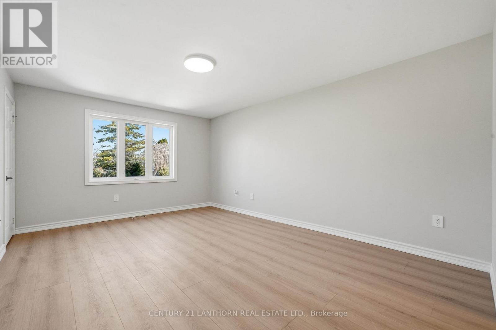 13 NESBITT DRIVE - 25