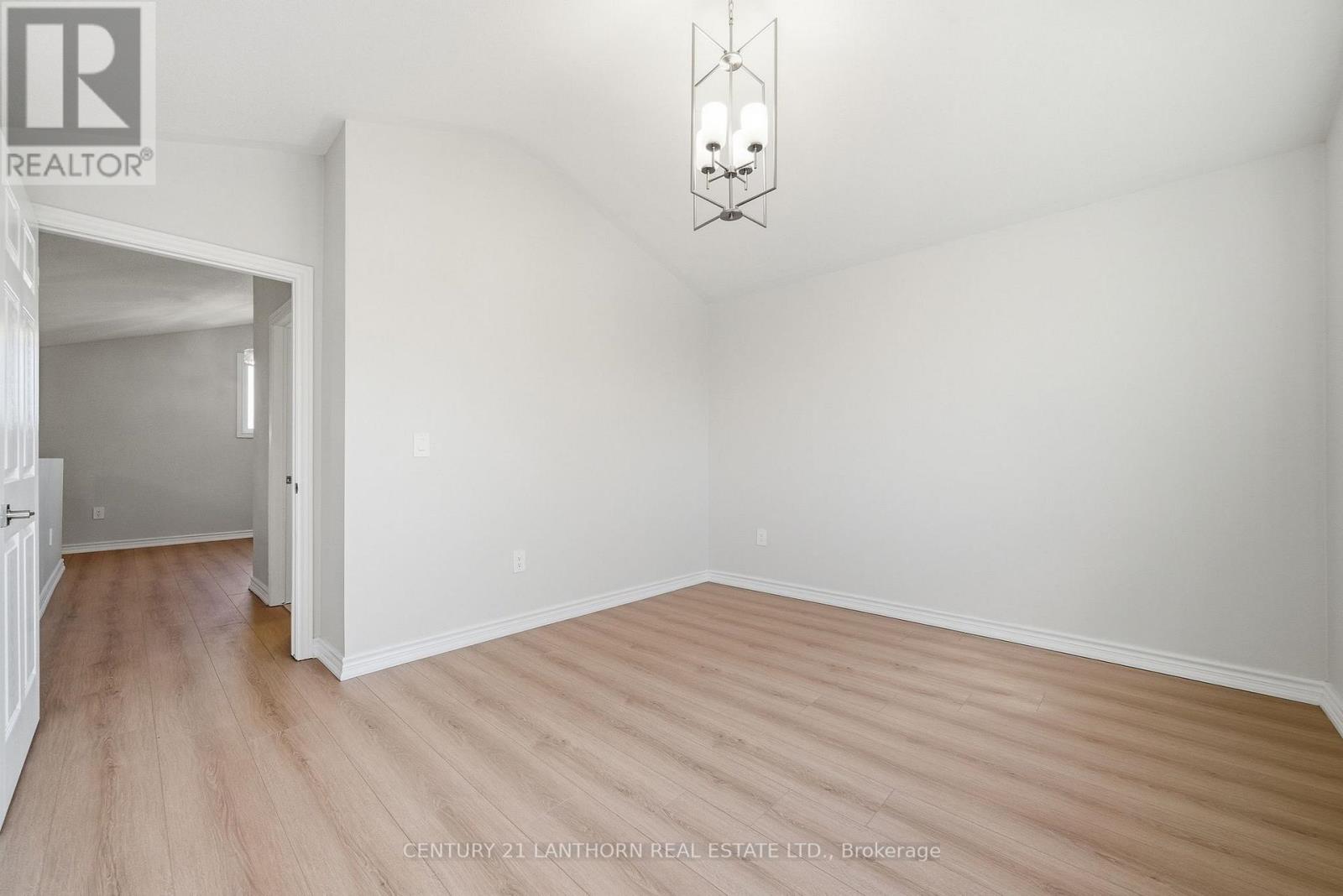 13 NESBITT DRIVE - 39