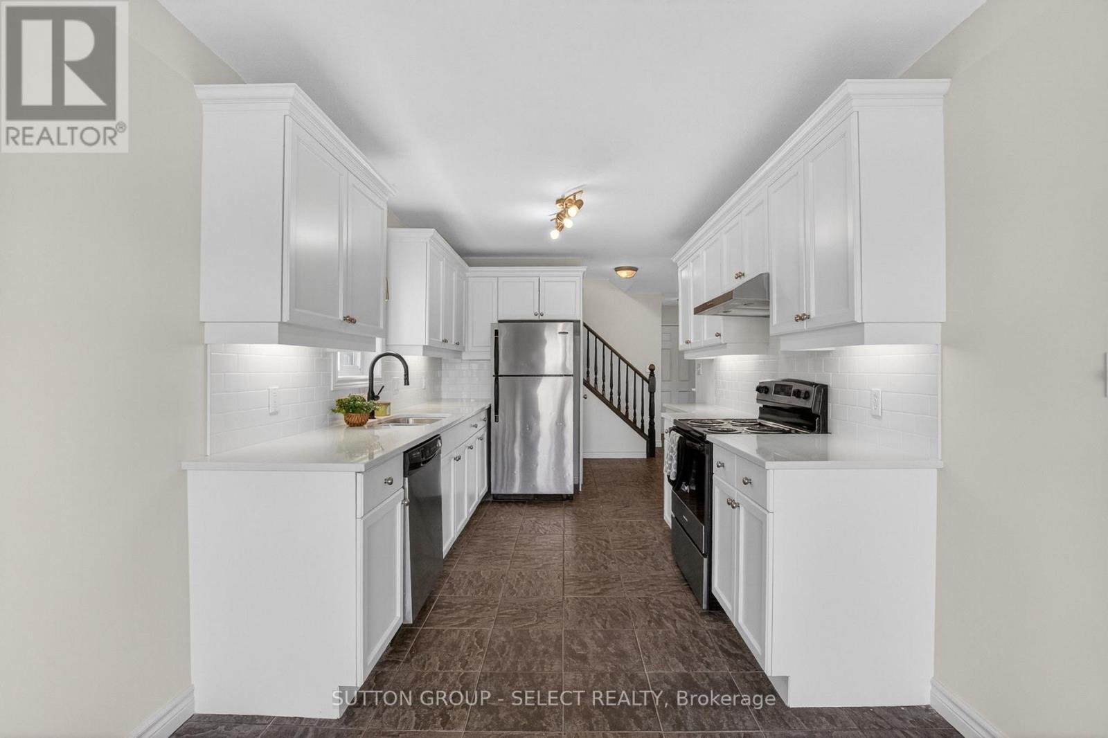 1893 STACKHOUSE CRESCENT - 11