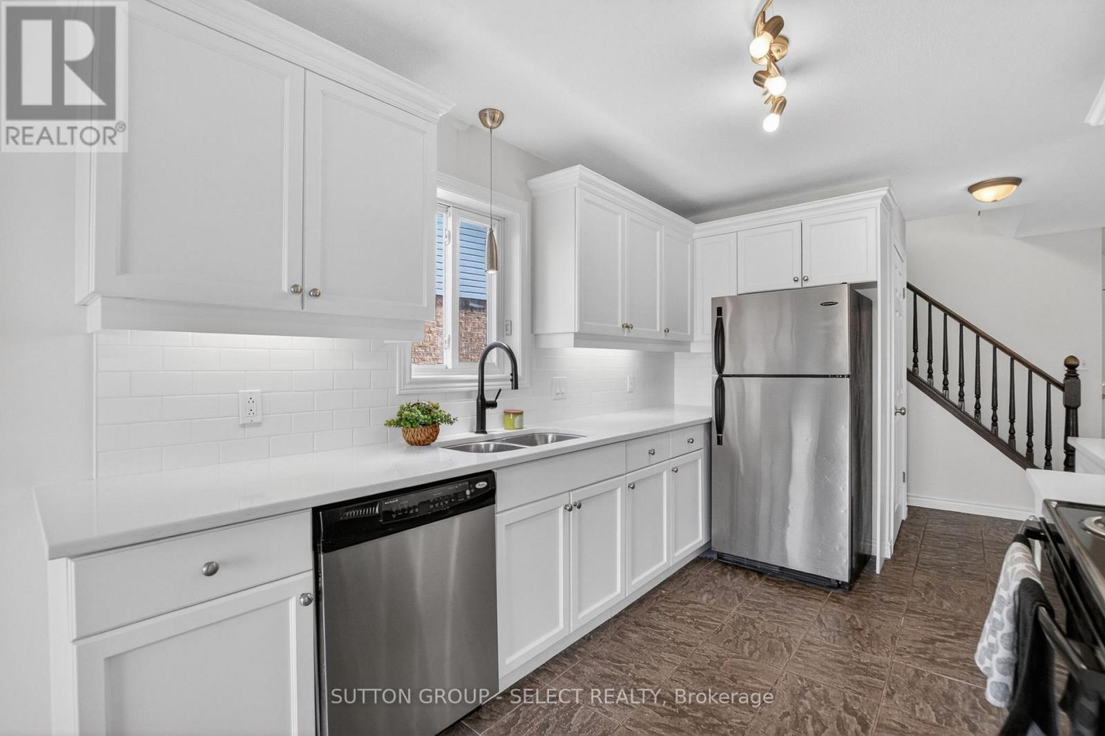 1893 STACKHOUSE CRESCENT - 12