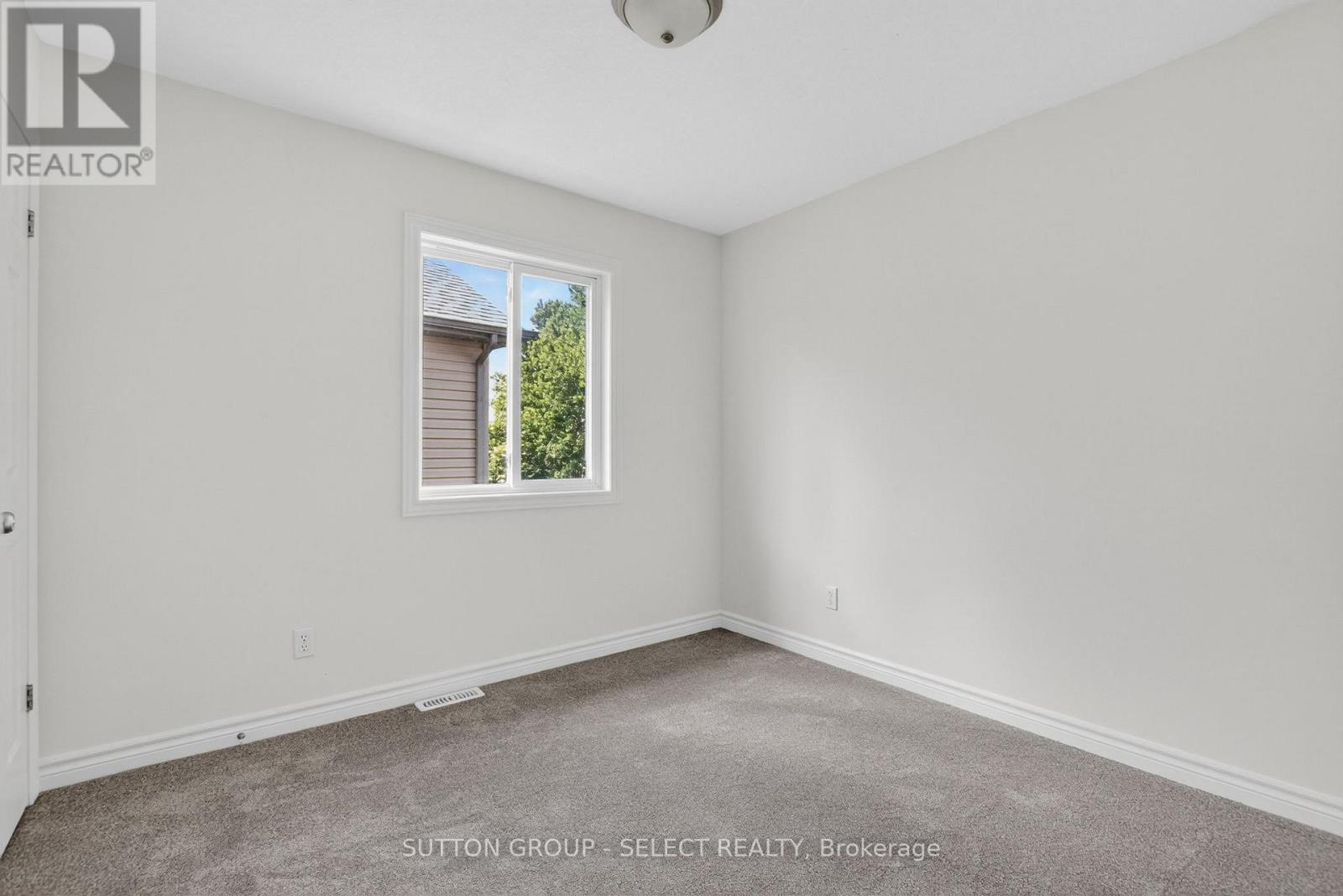 1893 STACKHOUSE CRESCENT - 21