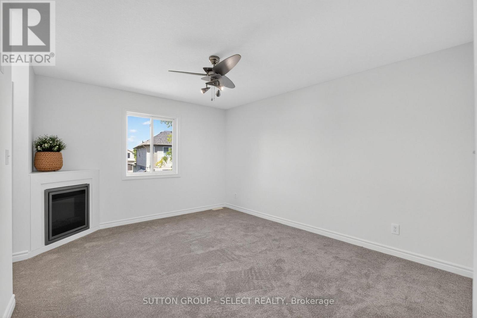 1893 STACKHOUSE CRESCENT - 25