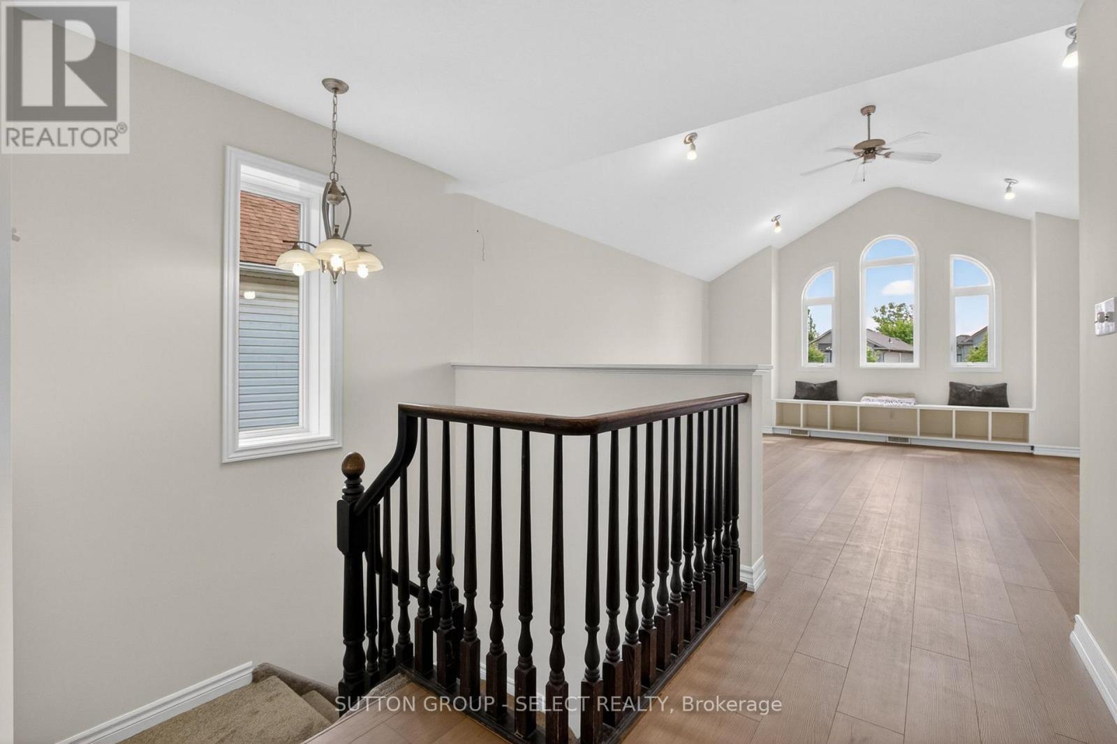 1893 STACKHOUSE CRESCENT - 30