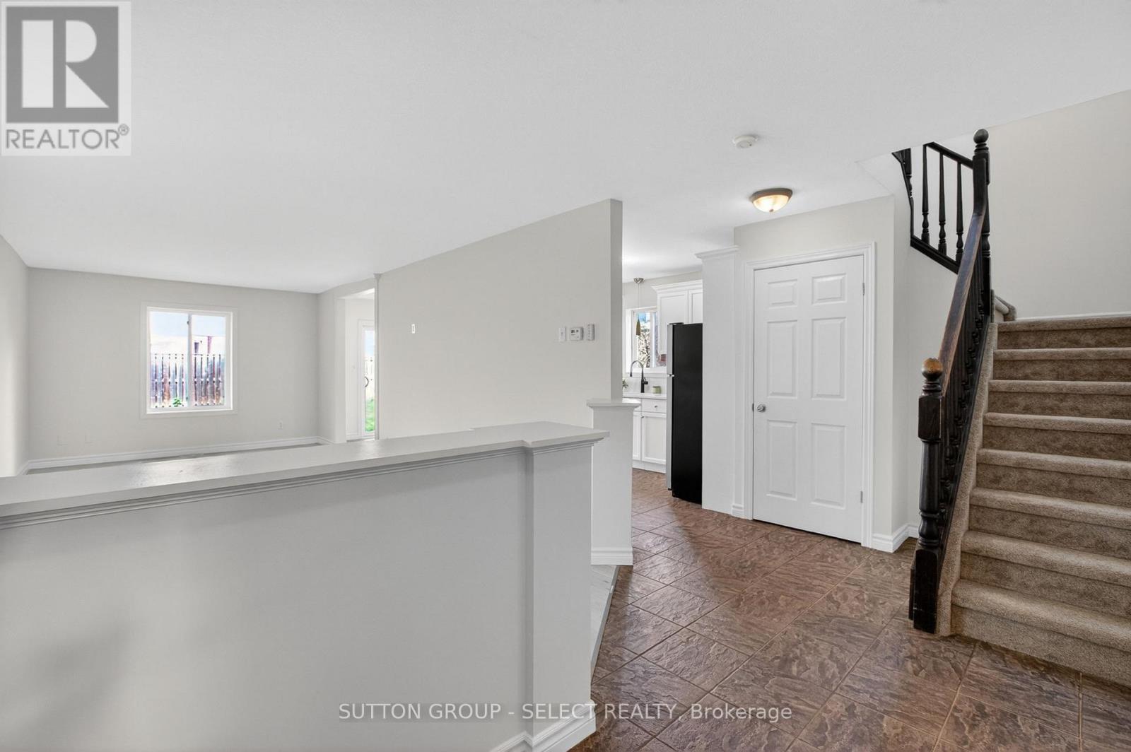 1893 STACKHOUSE CRESCENT - 6
