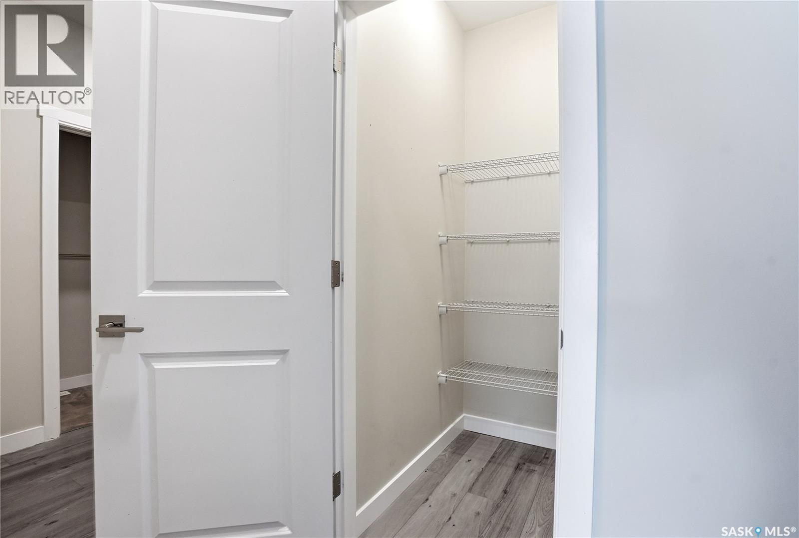 #127 315 DICKSON CRESCENT - 19