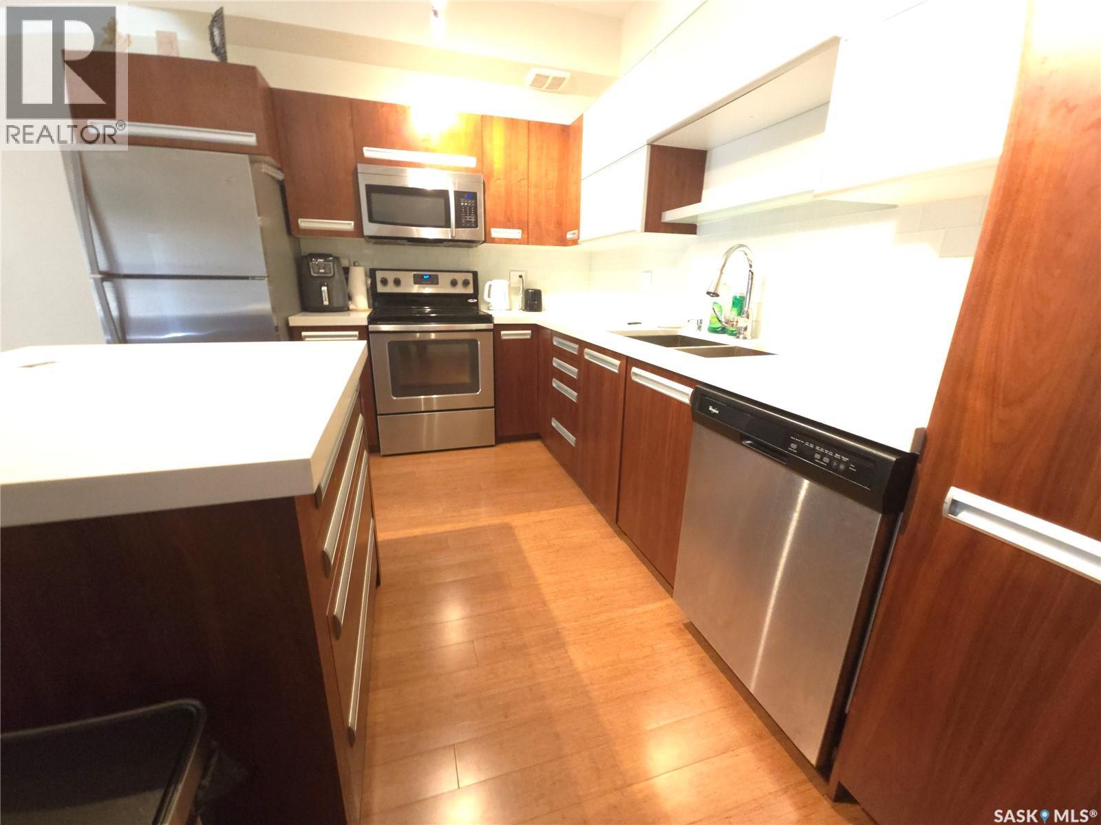 #1610 1015 Patrick CRESCENT - Image 71