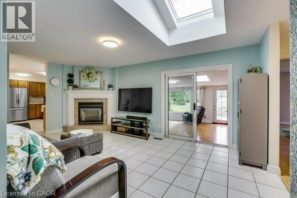 4542 AVENUE Road - 10
