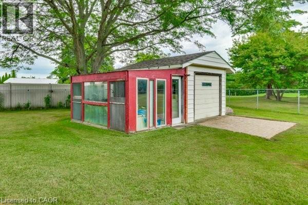 4542 AVENUE Road - 39