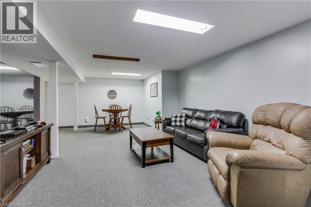 4542 AVENUE Road - 28