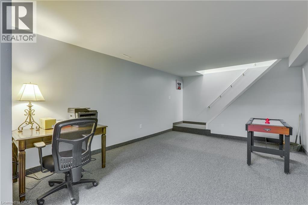4542 AVENUE Road - 27