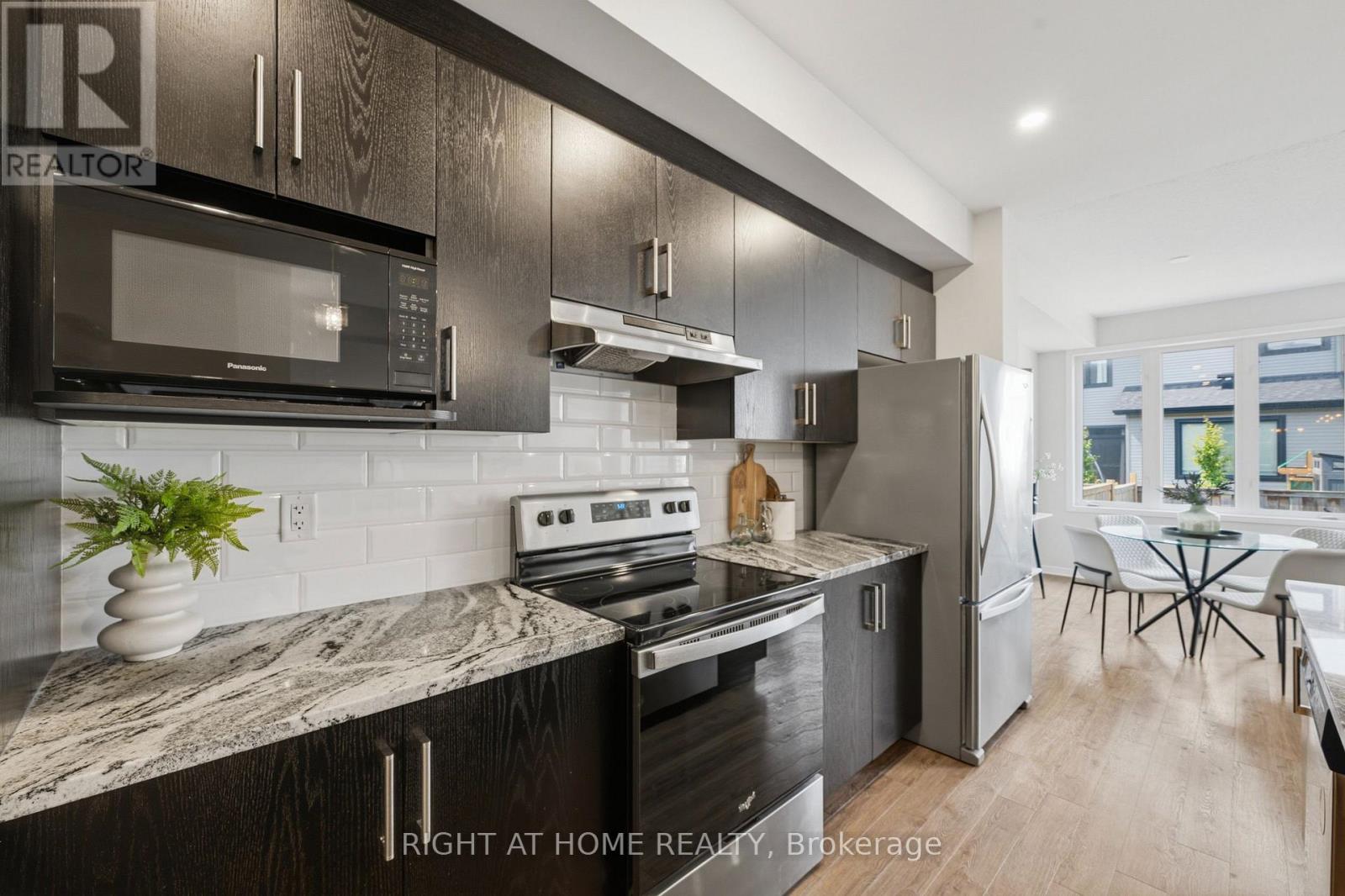 593 EDENWYLDE DRIVE - 10