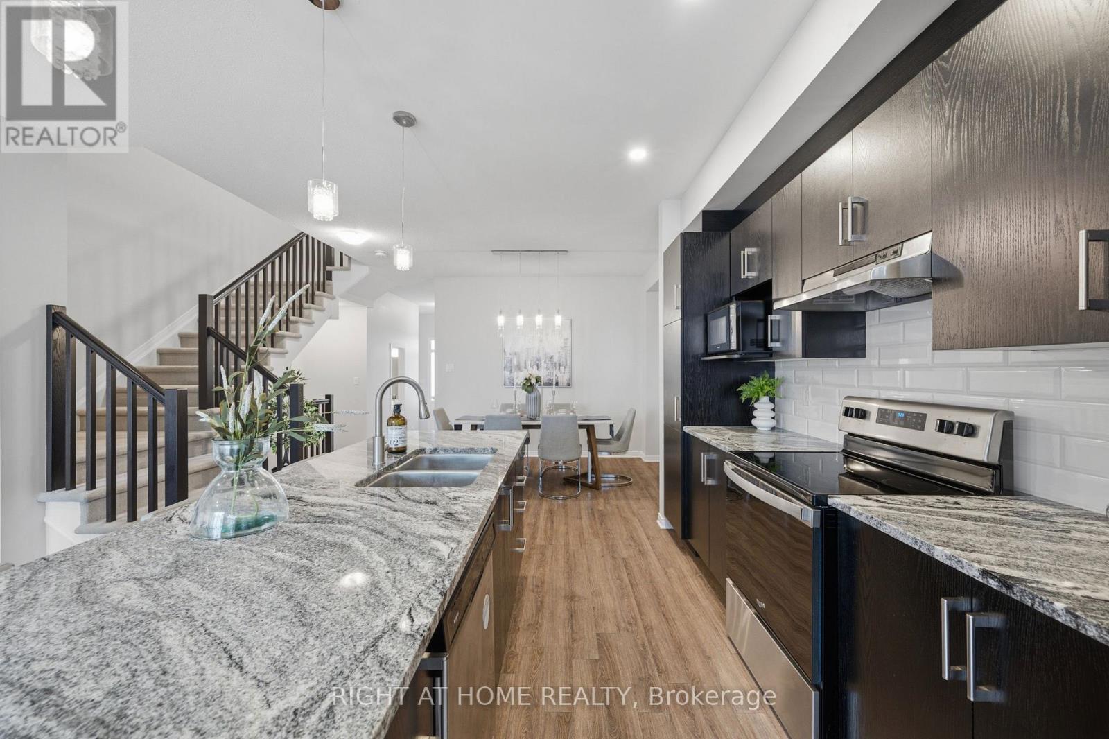 593 EDENWYLDE DRIVE - 12