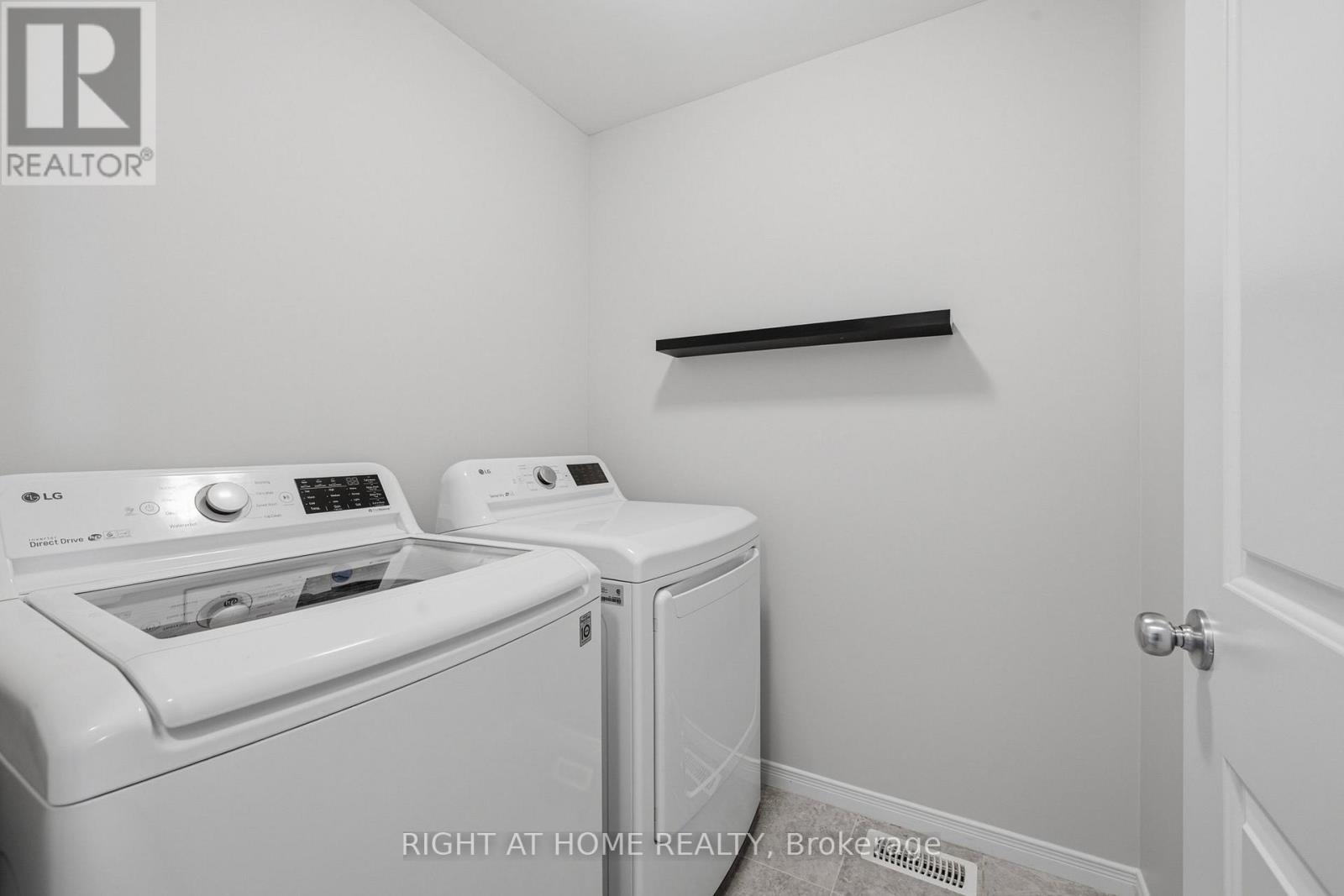 593 EDENWYLDE DRIVE - 23