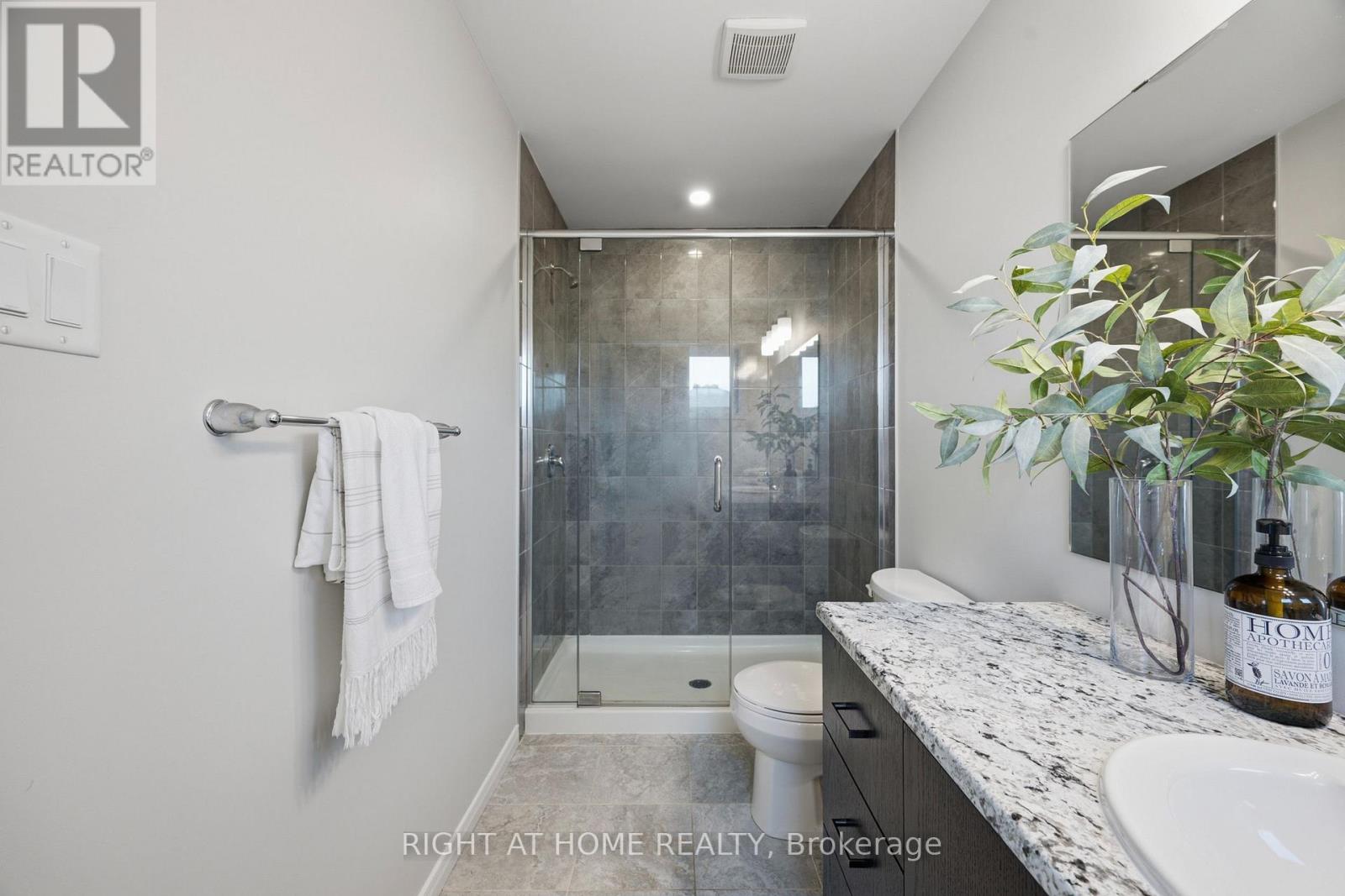 593 EDENWYLDE DRIVE - 29