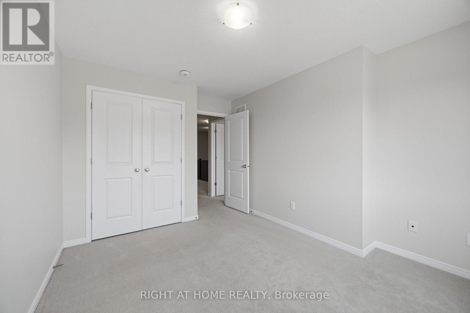 593 EDENWYLDE DRIVE - 33